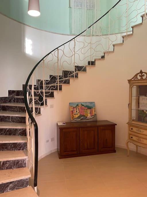 Ocean View Villa With Fast Wi-Fi And Elevator To Town Levanto Kültér fotó
