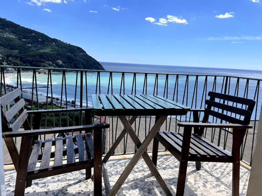 Ocean View Villa With Fast Wi-Fi And Elevator To Town Levanto Kültér fotó